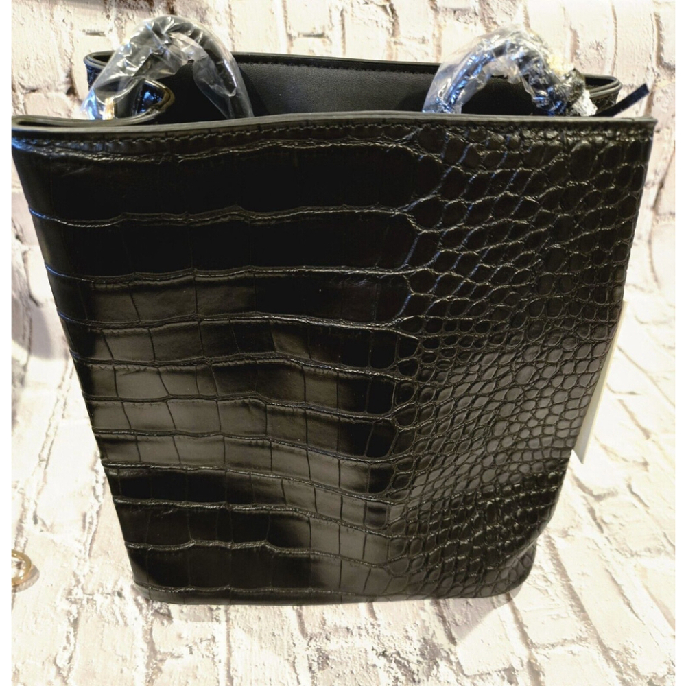 AOTA Crossbody Handbag Croc Bucket Purse Rachel Zoe Elena Black NWT Vegan Bucket - Picture 2 of 10
